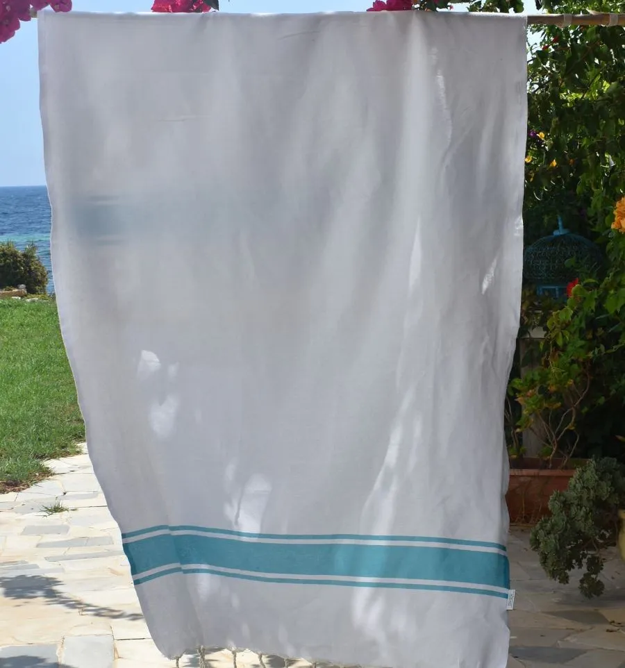 Toalla de playa blanca con rayas celestes Fouta Tunisia - 1