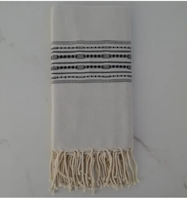 Fouta arabesque rayée rouge 