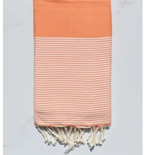 Fouta nid d'abeille orange saumon avec rayures 