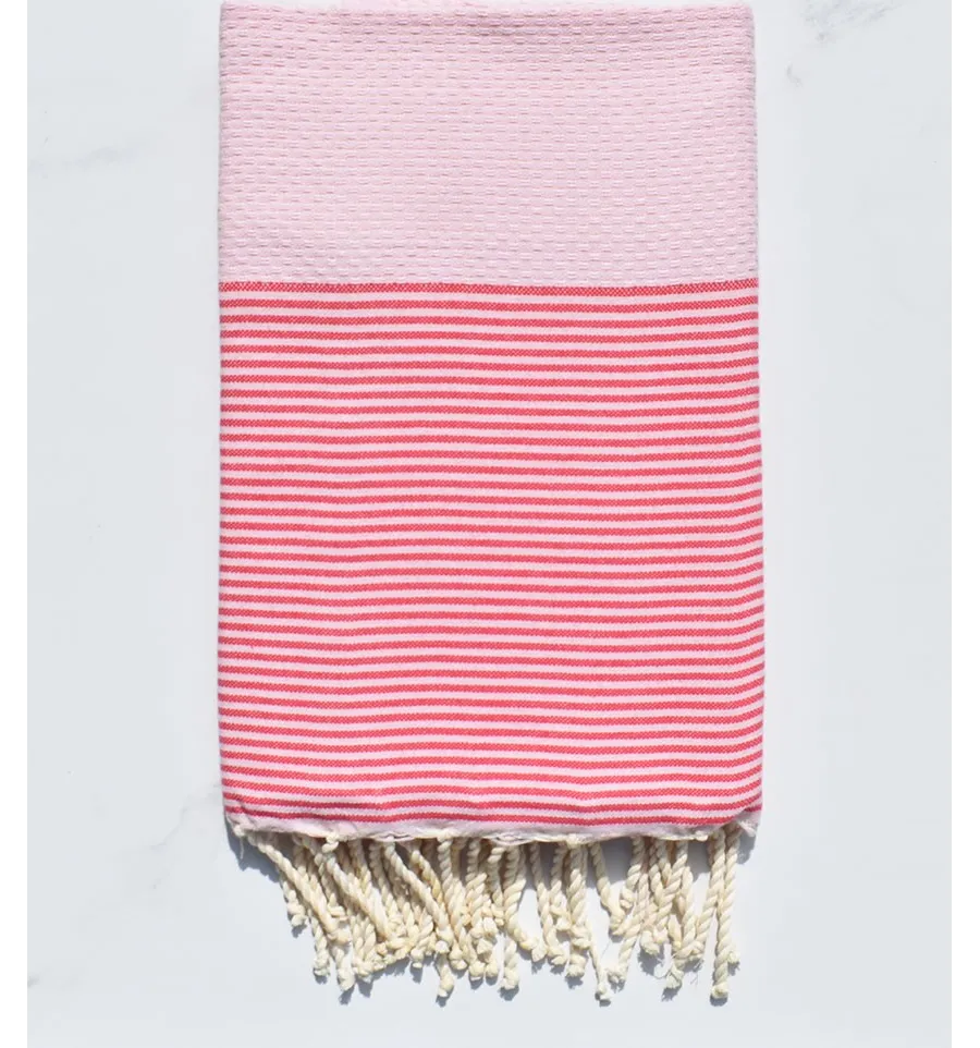 Fouta nid d'abeille rose clair avec rayures foncé 